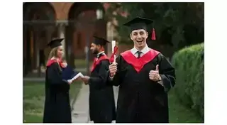 5 High-Paying Degree Courses in the UK in 2025